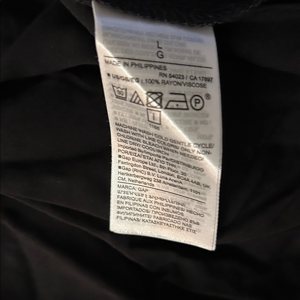 GAP Black Ruffled V-Neck Dress - Picture 3 of 8